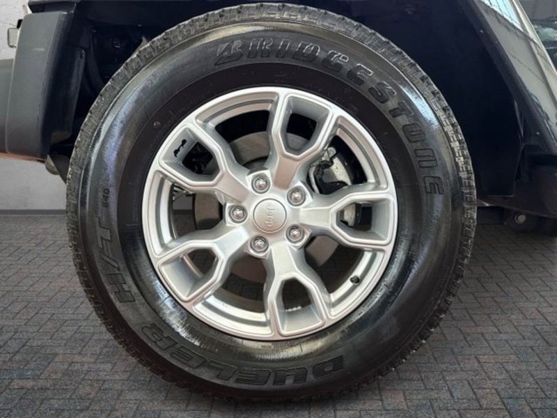 Jeep Wrangler Unlimited usata a Bologna (8)