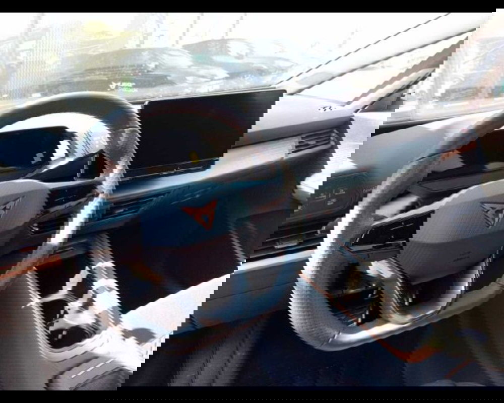 Cupra Born nuova a Bologna (6)