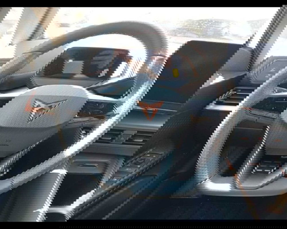 Cupra Born nuova a Bologna (9)