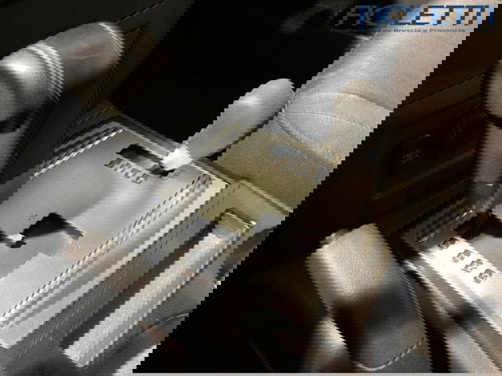 Mitsubishi Pajero usata a Brescia (9)