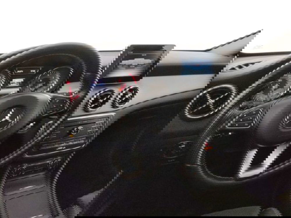 Mercedes-Benz CLA Shooting Brake usata a Modena (18)