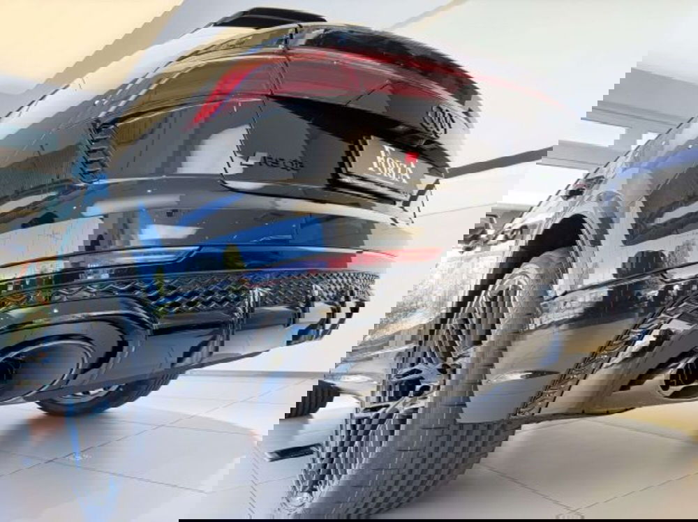 Audi RS Q8 nuova a Torino (13)