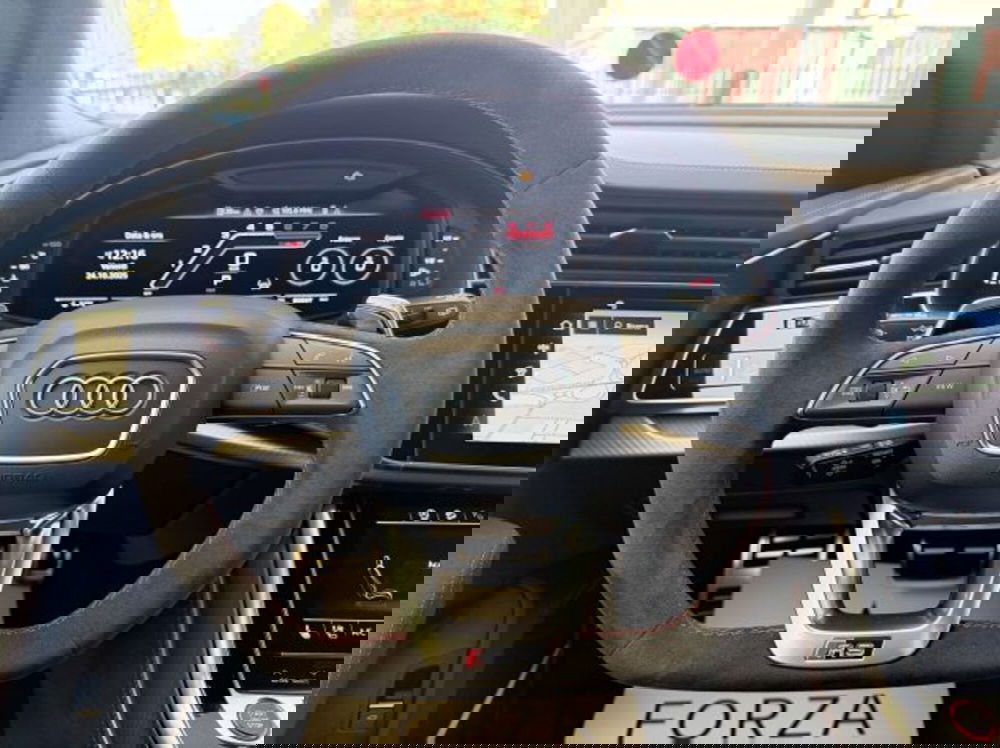 Audi RS Q8 nuova a Torino (6)