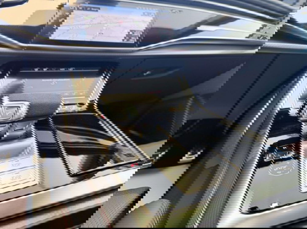 Audi RS Q8 nuova a Torino (9)