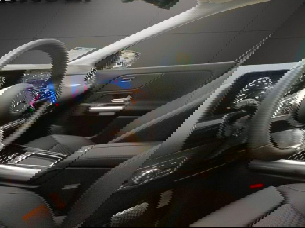 Mercedes-Benz GLA SUV usata a Novara (11)