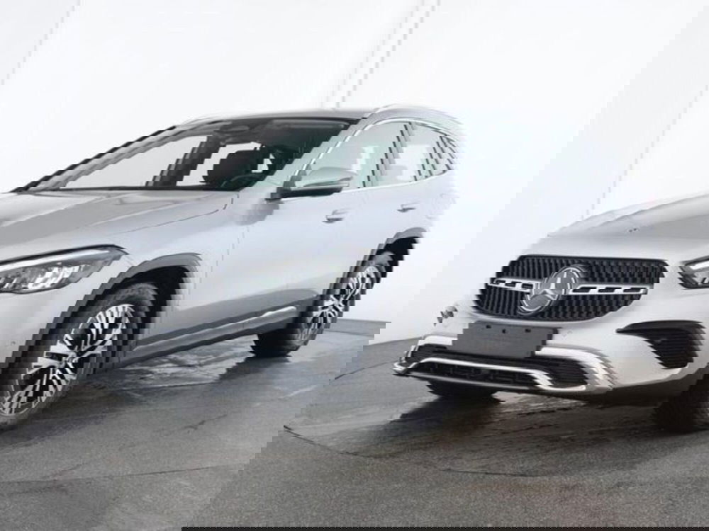 Mercedes-Benz GLA SUV usata a Novara