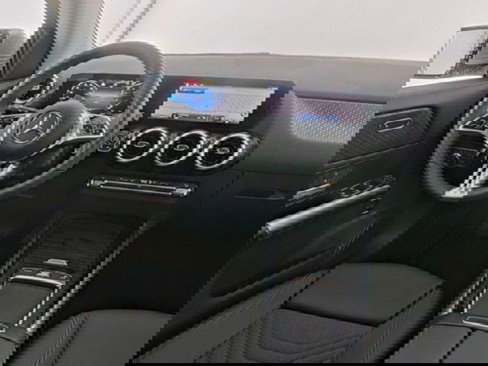 Mercedes-Benz GLA SUV usata a Novara (7)