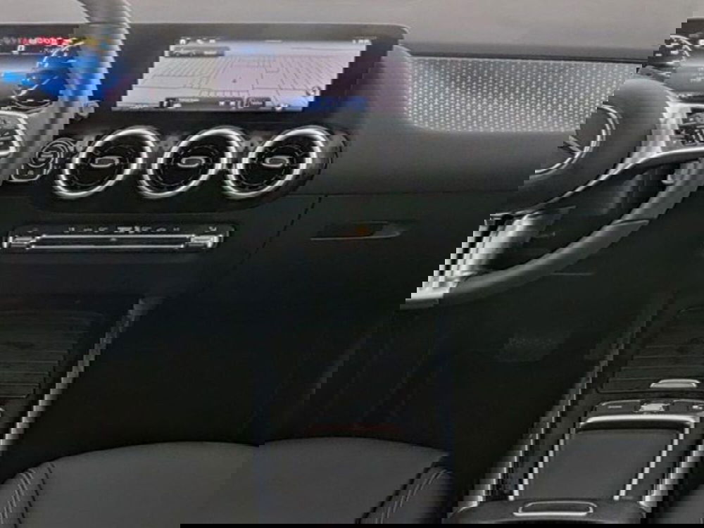 Mercedes-Benz GLA SUV usata a Novara (8)