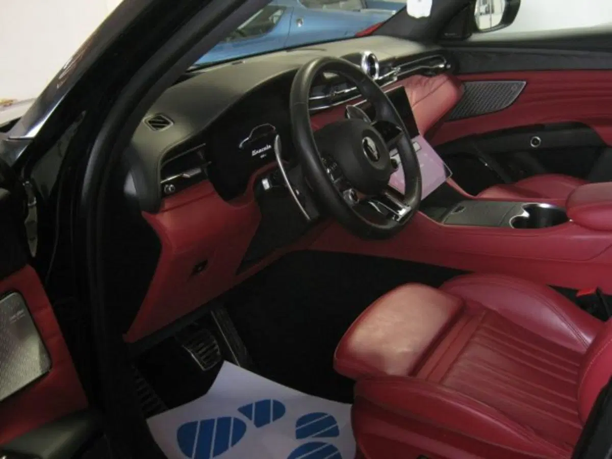 Maserati Grecale usata a Fermo (5)