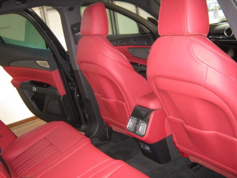 Maserati Grecale usata a Fermo (7)