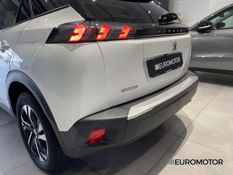Peugeot 2008 usata a Bari (10)