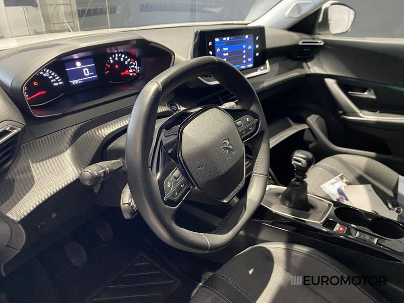 Peugeot 2008 usata a Bari (13)