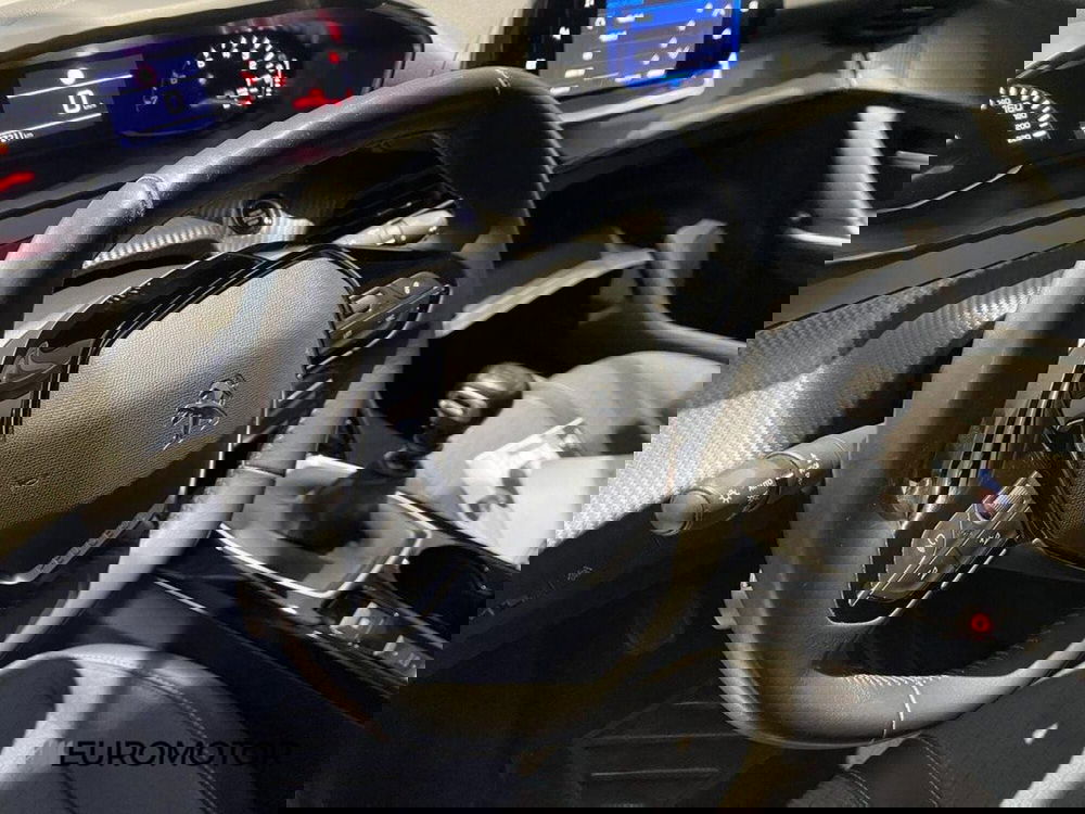 Peugeot 2008 usata a Bari (14)
