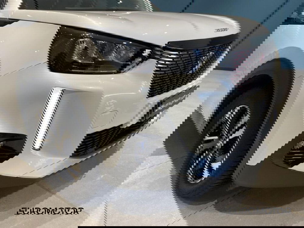 Peugeot 2008 usata a Bari (4)