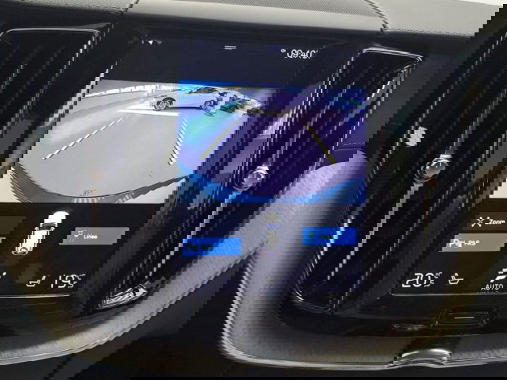 Volvo XC60 usata a Verona (9)