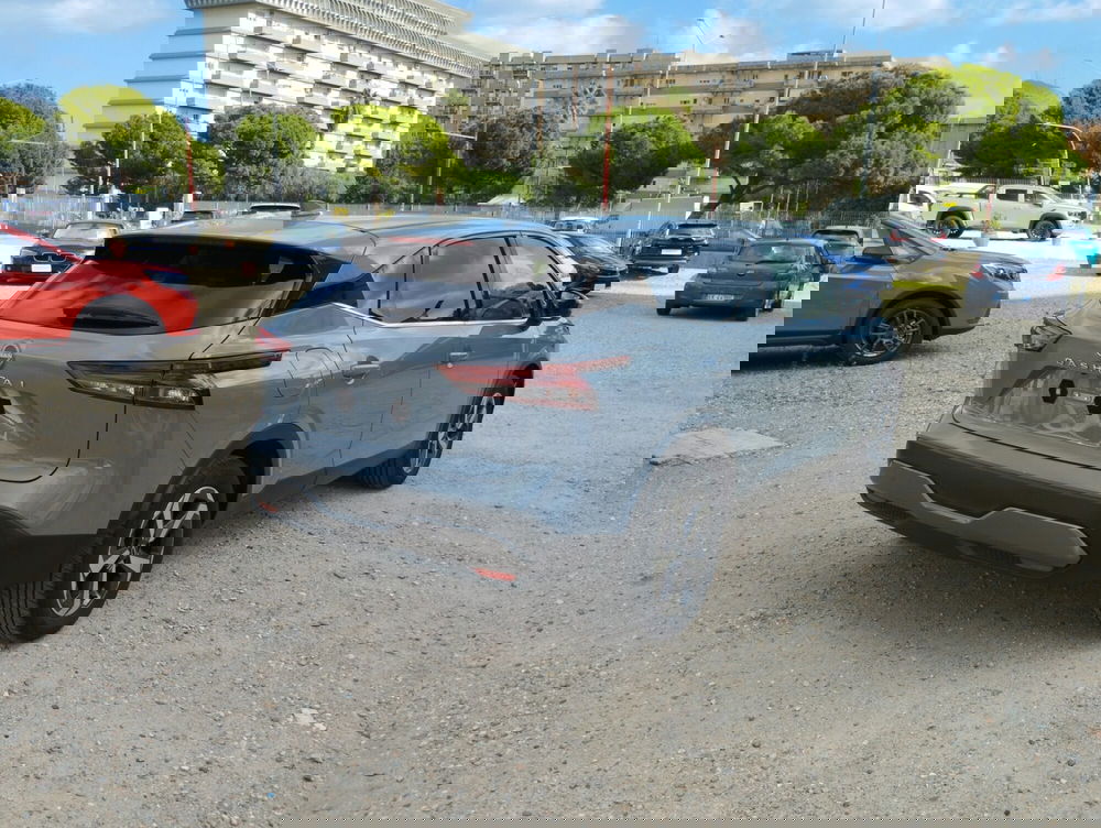 Nissan Qashqai usata a Palermo (3)