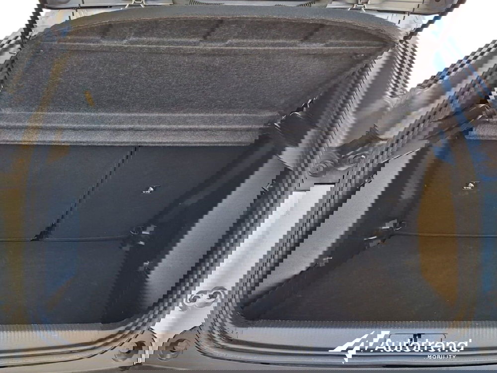 Peugeot 2008 usata a Bari (15)