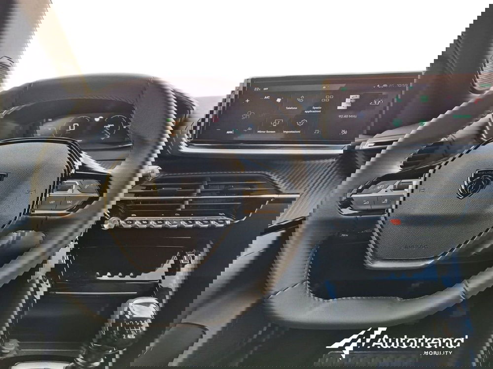 Peugeot 2008 usata a Bari (8)