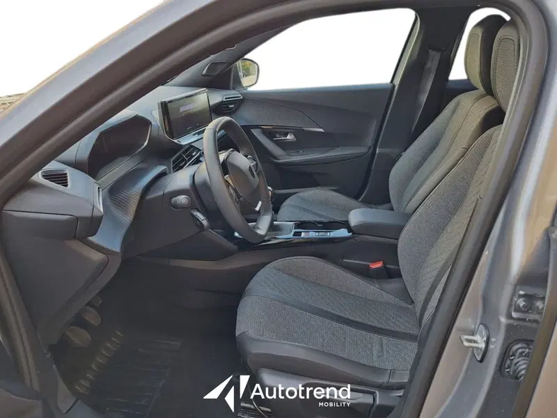 Peugeot 2008 usata a Bari (5)