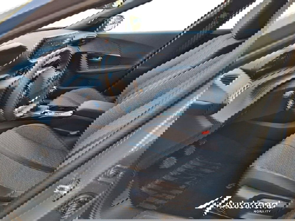 Peugeot 2008 usata a Bari (5)