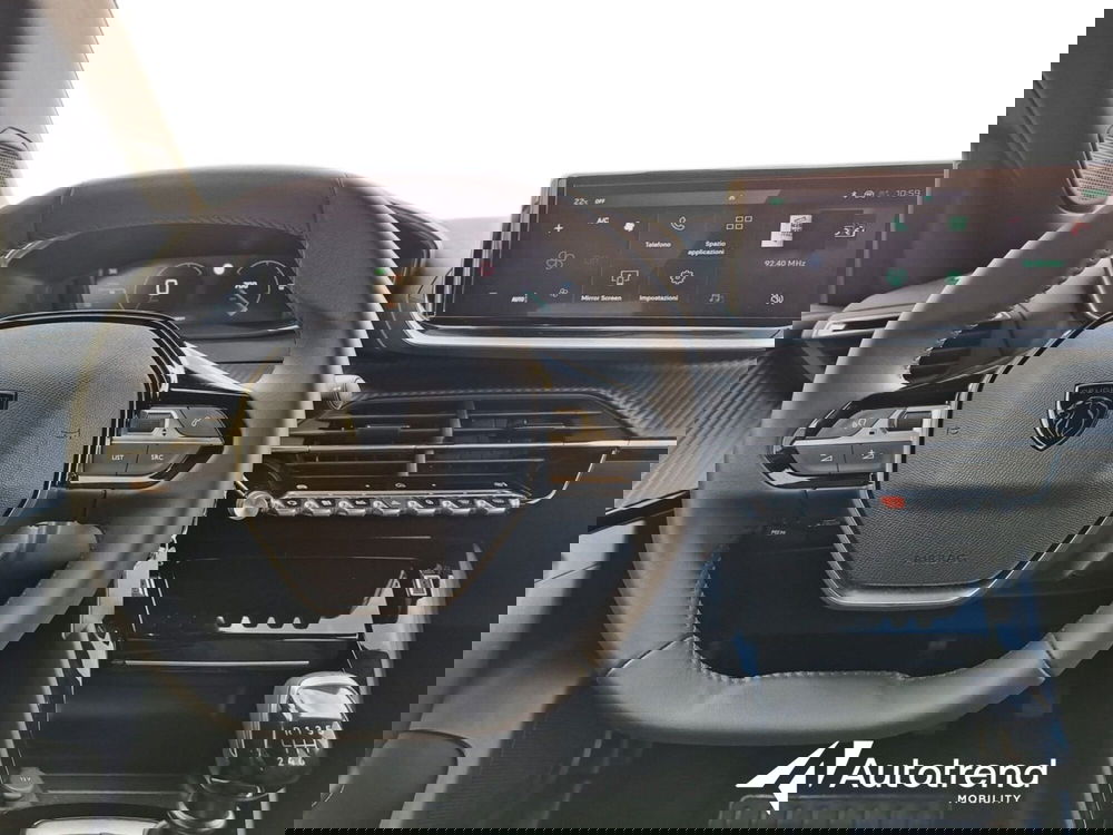 Peugeot 2008 usata a Bari (8)