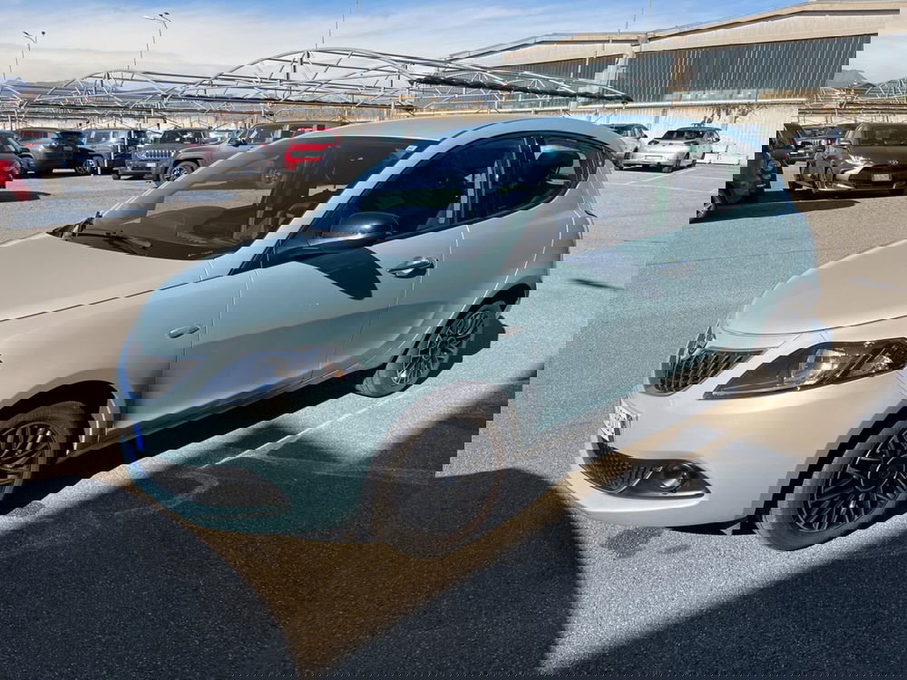 Lancia Ypsilon usata a Torino (2)