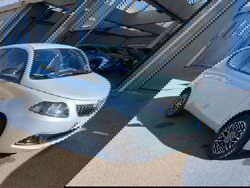 Lancia Ypsilon usata a Torino (3)