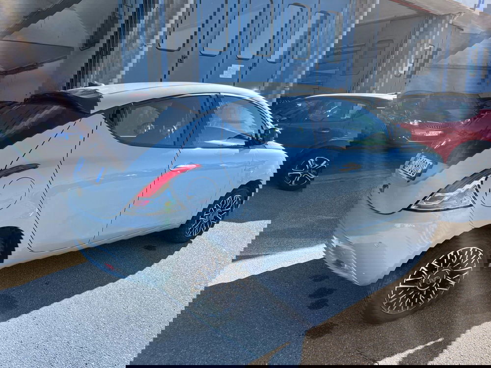 Lancia Ypsilon usata a Torino (4)