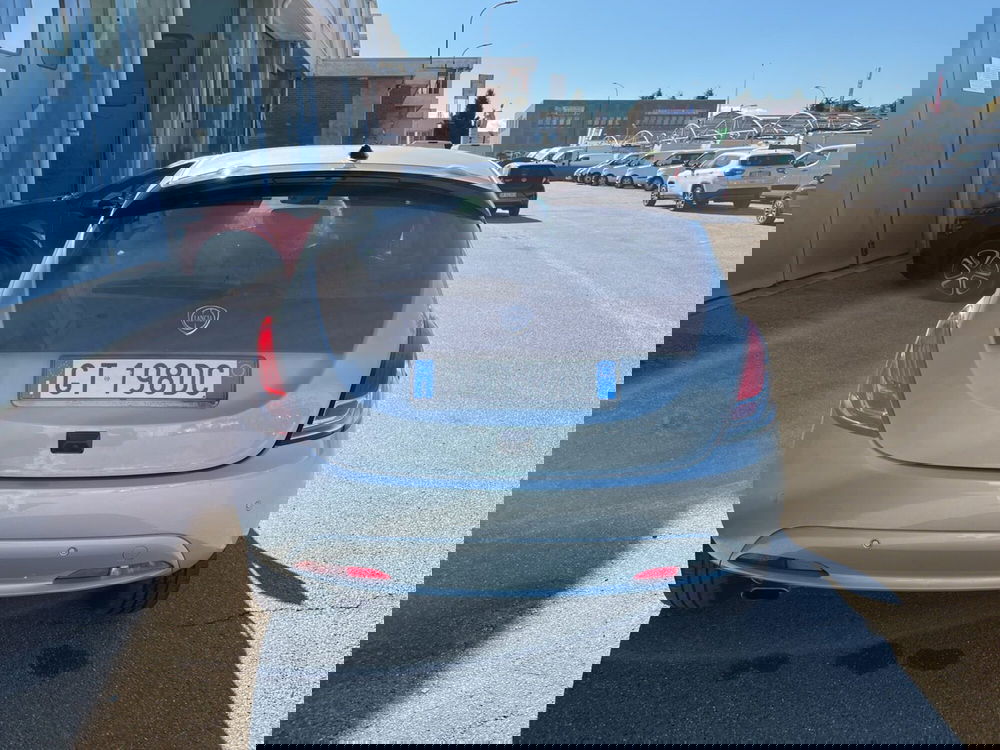 Lancia Ypsilon usata a Torino (5)