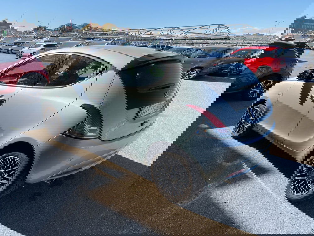 Lancia Ypsilon usata a Torino (6)