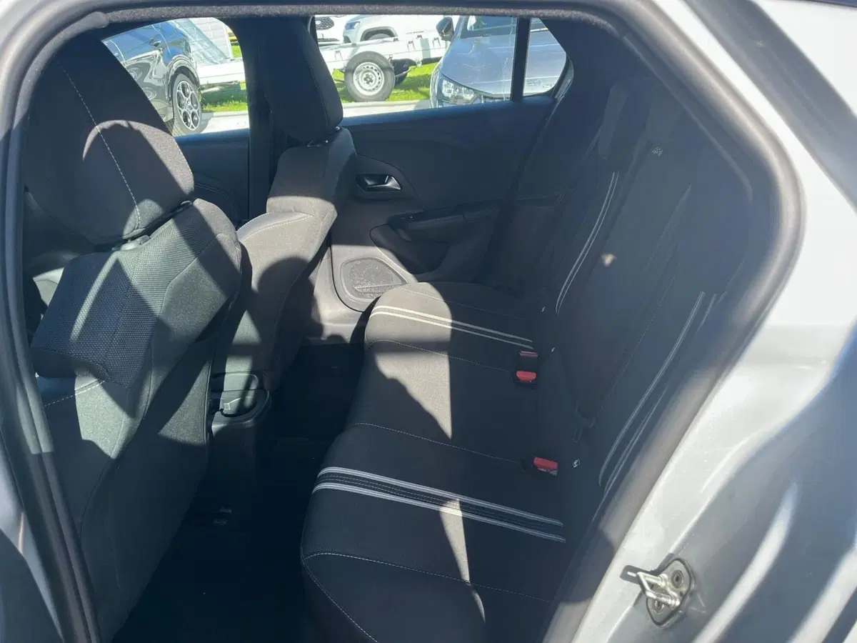 Opel Corsa usata a Milano (14)