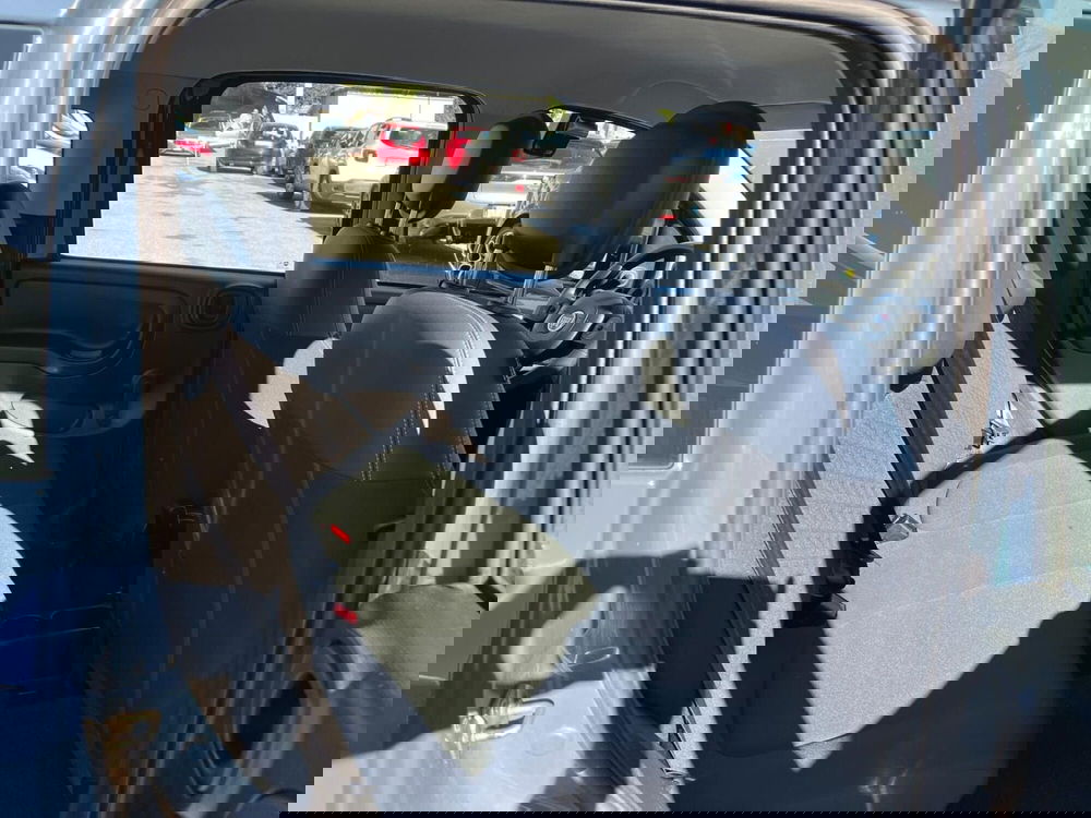 Fiat Panda Cross usata a Milano (14)