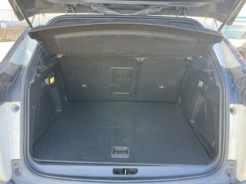 Peugeot 3008 usata a Milano (10)