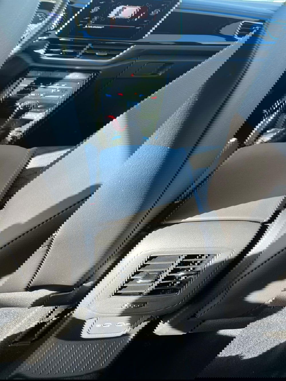 Volkswagen T-Roc usata a Milano (18)