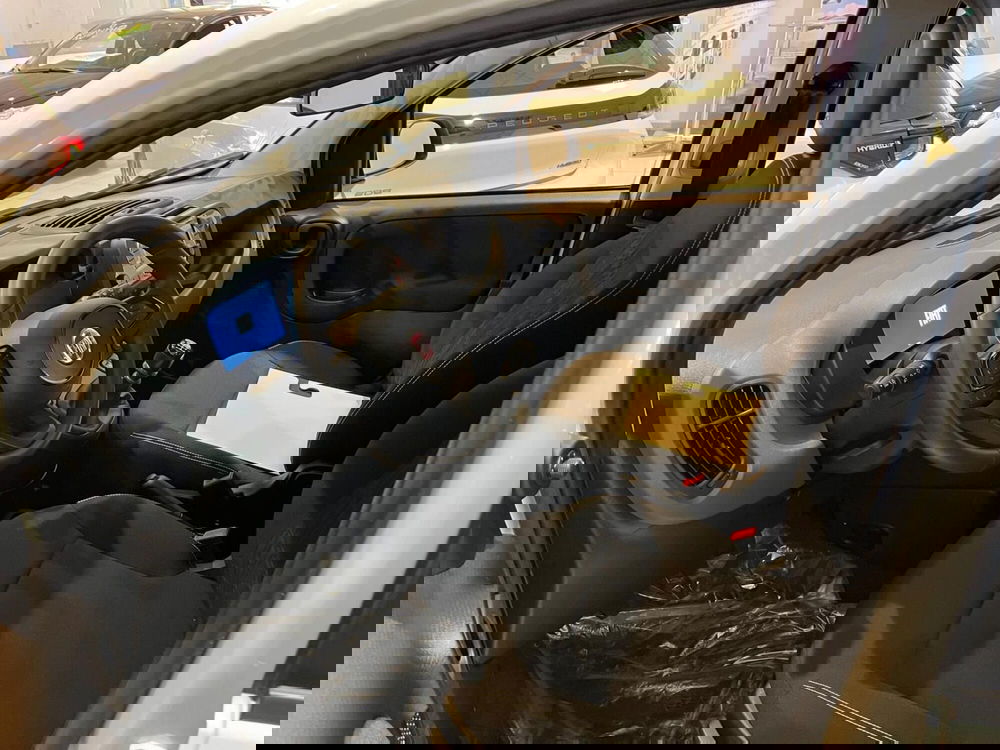 Fiat Panda Cross nuova a Milano (10)