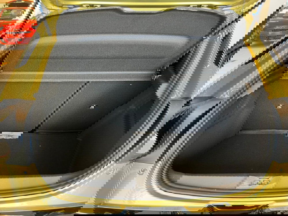 Lancia Ypsilon nuova a Milano (10)