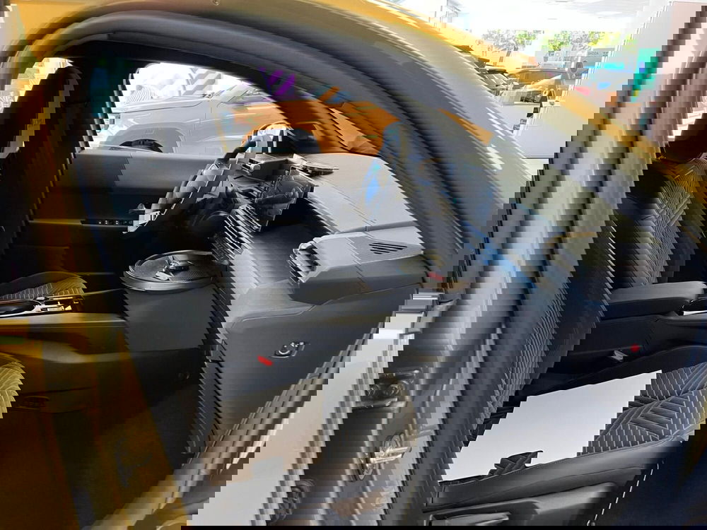 Lancia Ypsilon nuova a Milano (12)