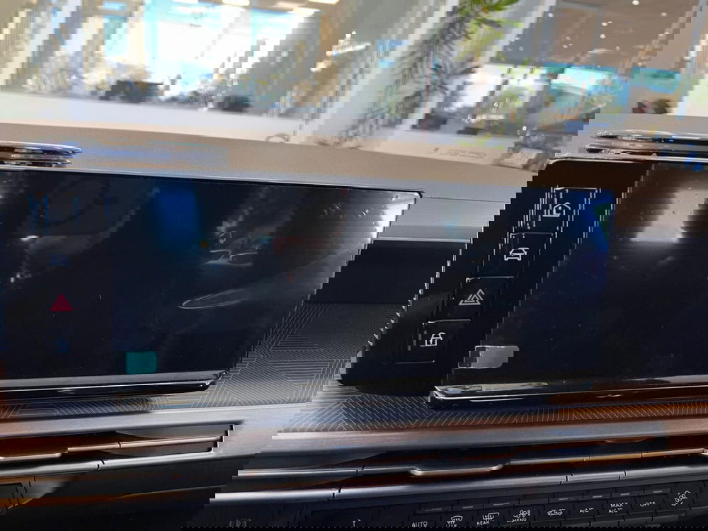 Lancia Ypsilon nuova a Milano (16)