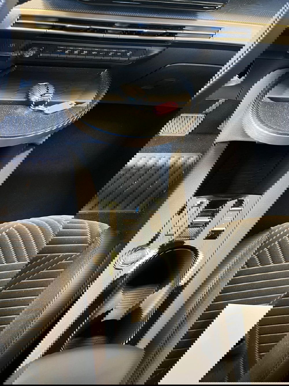 Lancia Ypsilon nuova a Milano (17)