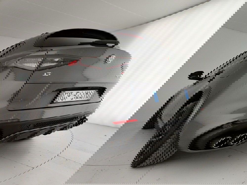 Alfa Romeo Stelvio usata a Caserta (10)