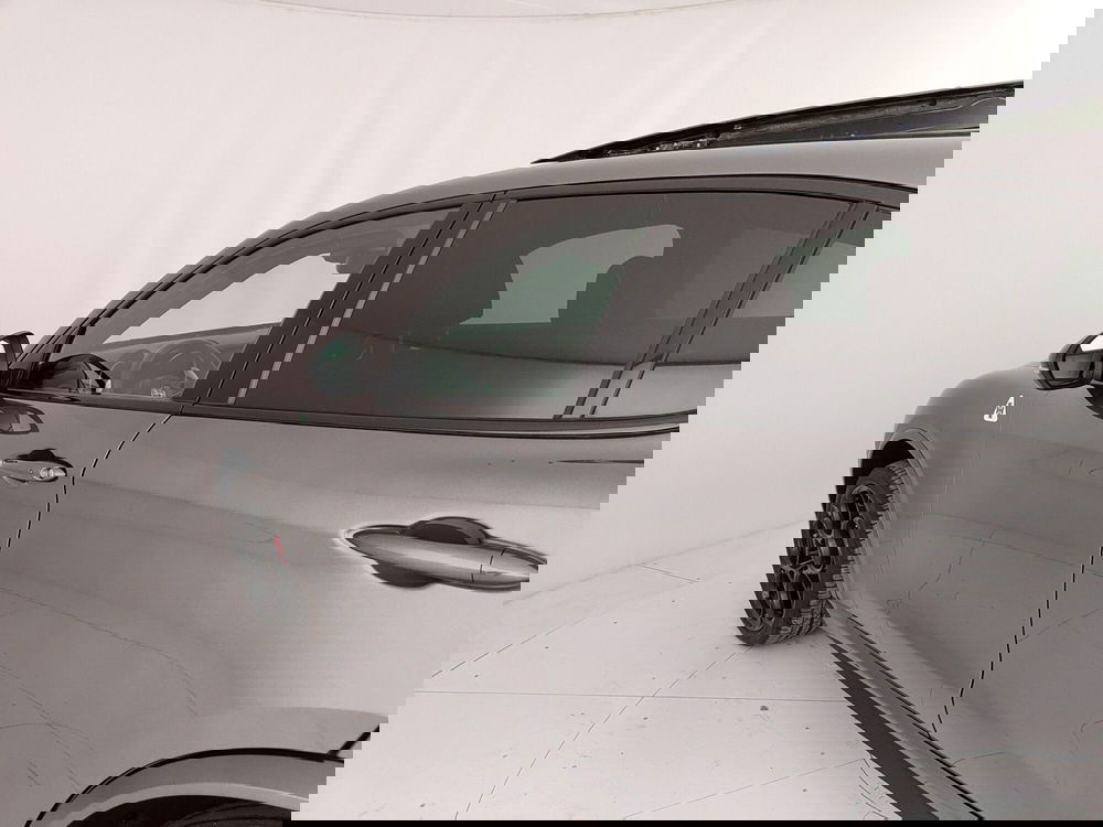 Alfa Romeo Stelvio usata a Caserta (13)