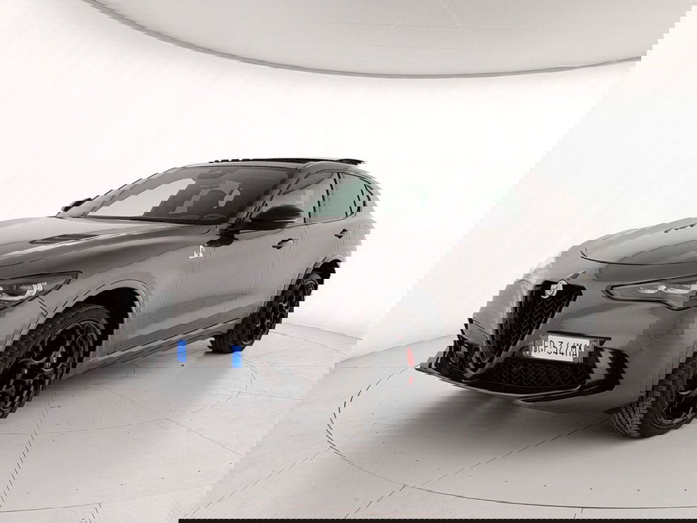 Alfa Romeo Stelvio usata a Caserta (4)