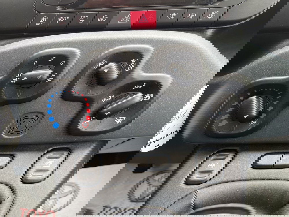 Fiat Panda Cross usata a Catania (13)