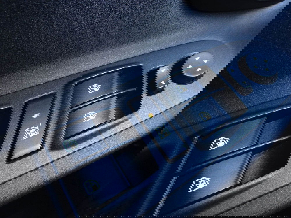 Lancia Ypsilon usata a Treviso (18)