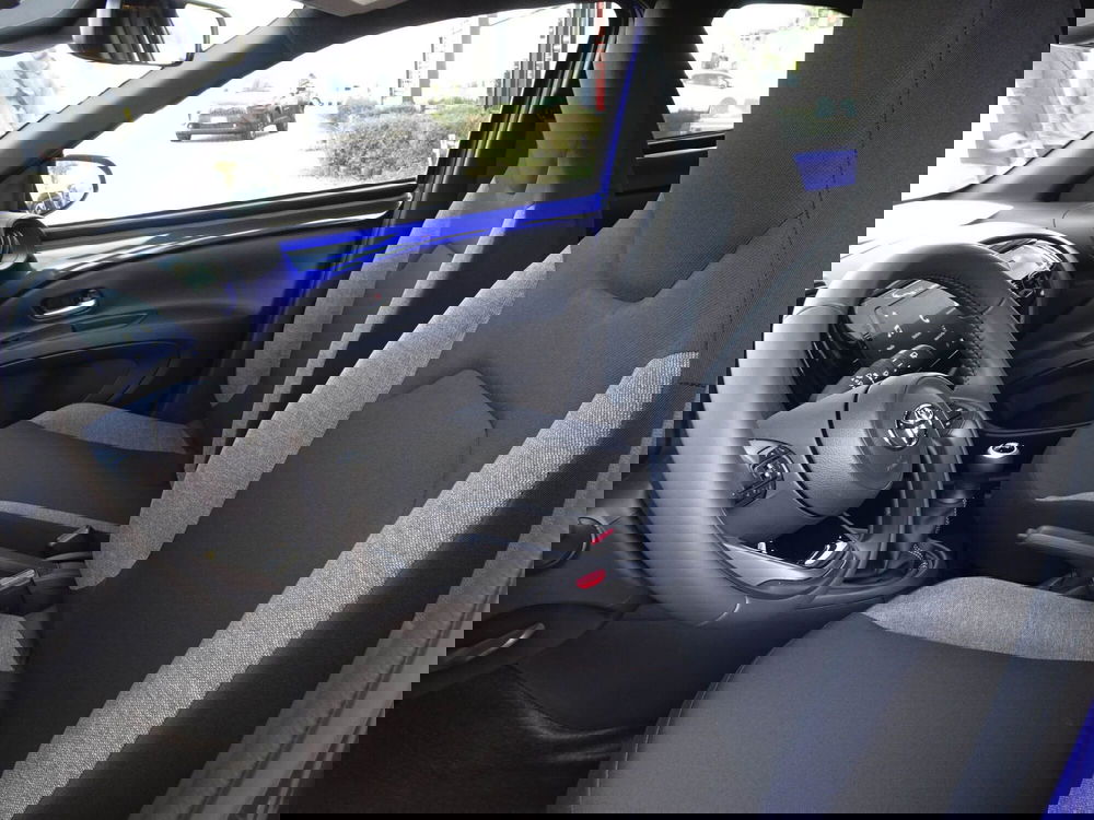 Toyota Aygo X nuova a Treviso (9)
