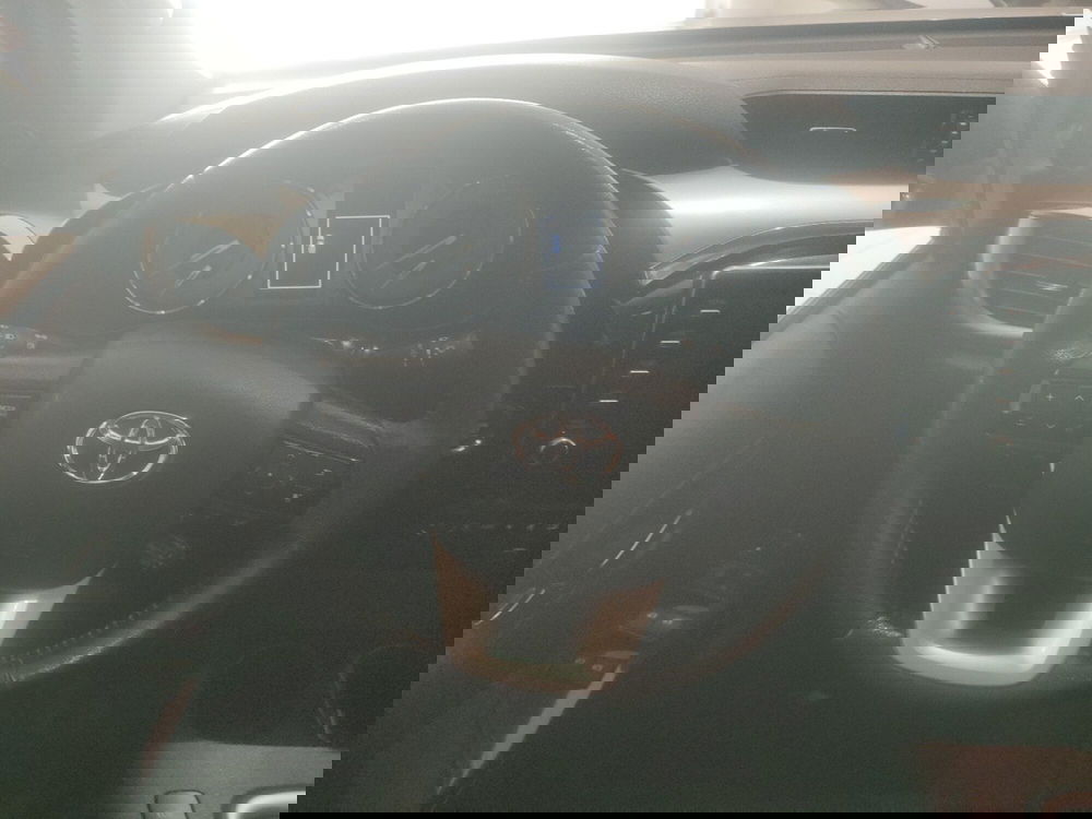 Toyota Hilux usata a Ragusa (11)