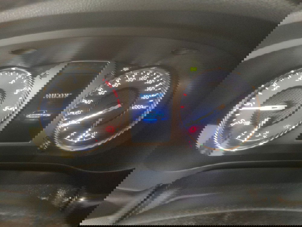 Toyota Hilux usata a Ragusa (12)