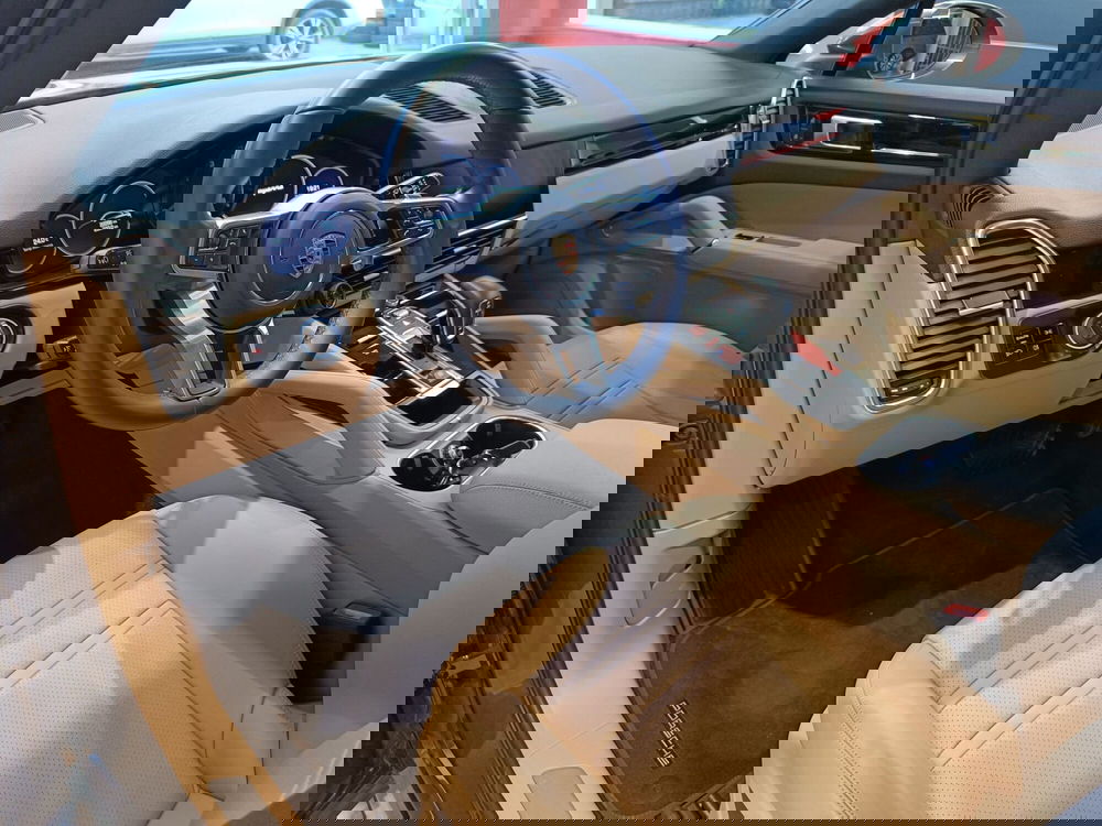 Porsche Cayenne usata a Pistoia (8)