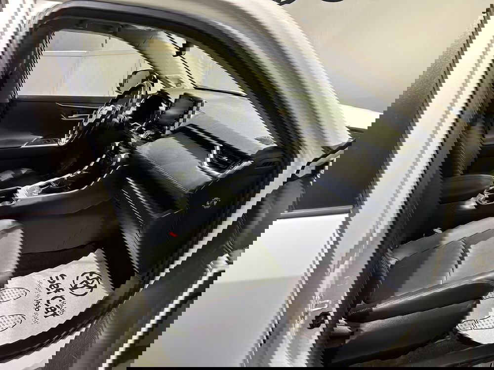 Toyota Rav4 usata a Milano (13)