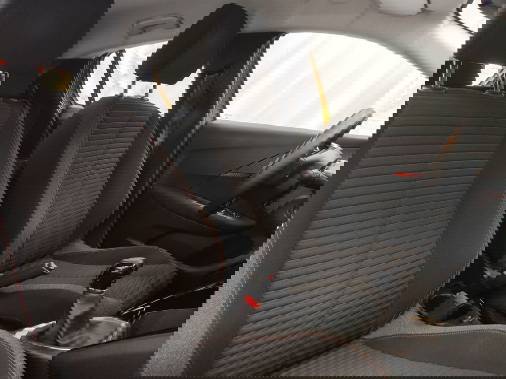 Peugeot 208 usata a Roma (6)